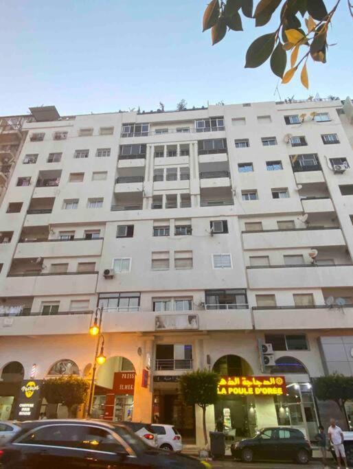 Apartment Oumnia 1 - City Center Танжер Экстерьер фото