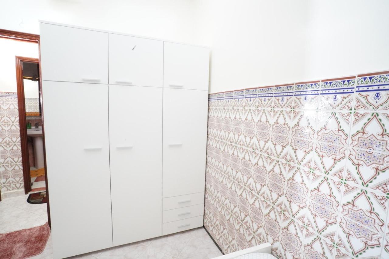 Apartment Oumnia 1 - City Center Танжер Экстерьер фото